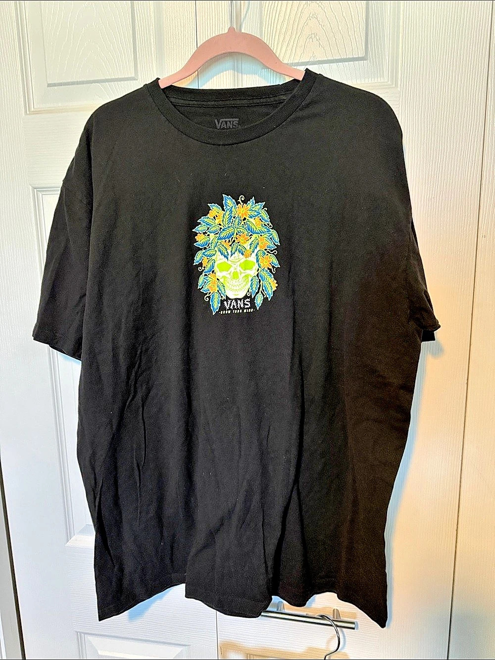 Vans Grow Your Mind Graphic T-Shirt Graphic Short Sleeve Tee in Black Size XL